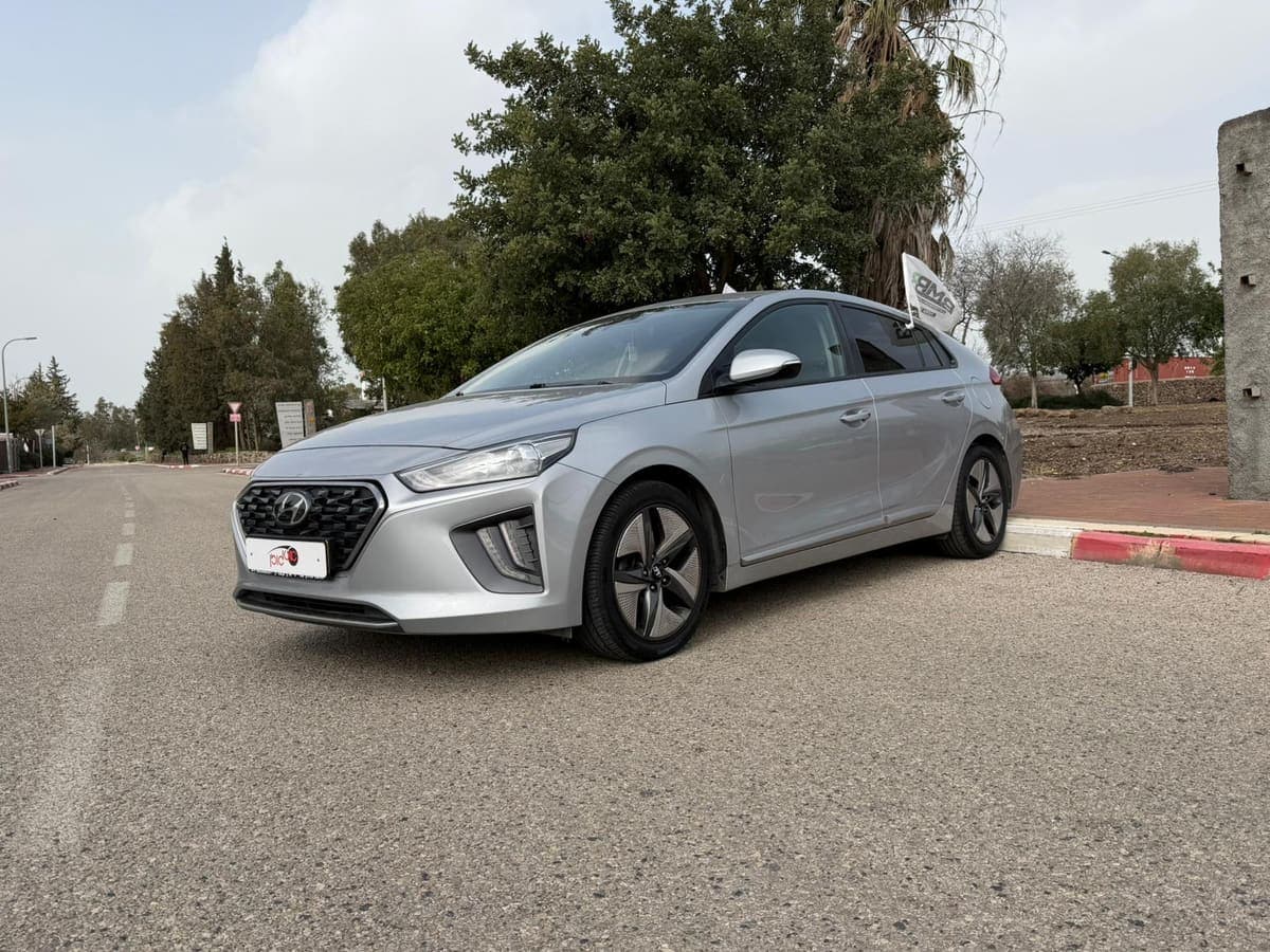 יונדאי איוניק