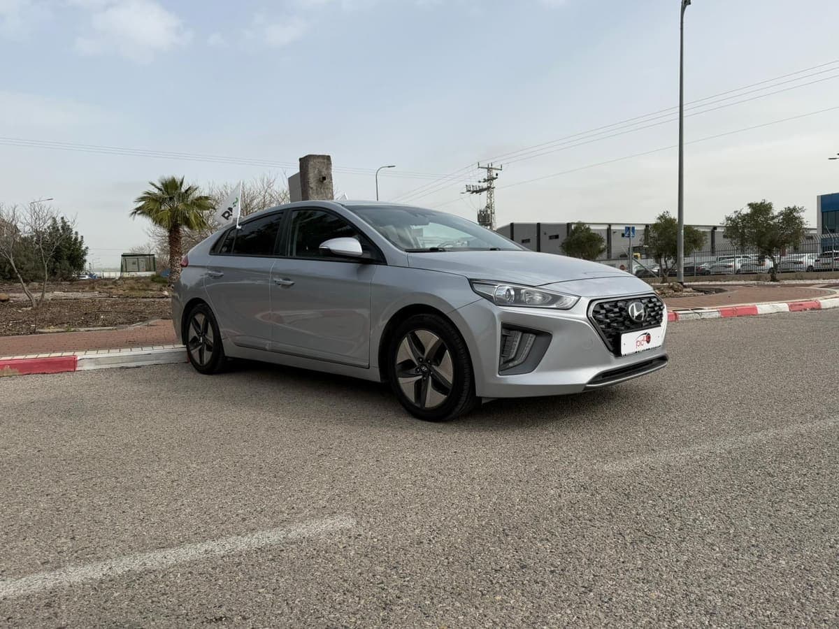 יונדאי איוניק 2