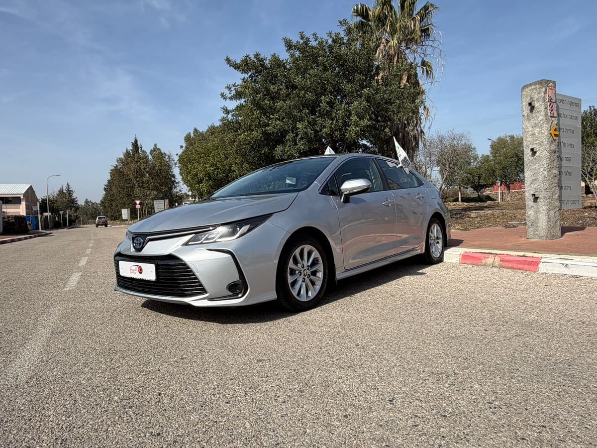 טויוטה קורולה