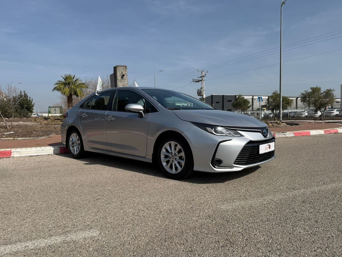 טויוטה קורולה 2