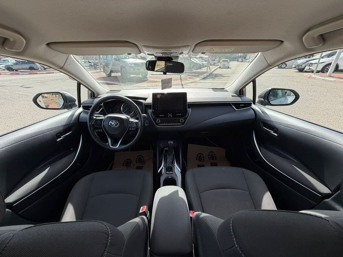 טויוטה קורולה 3