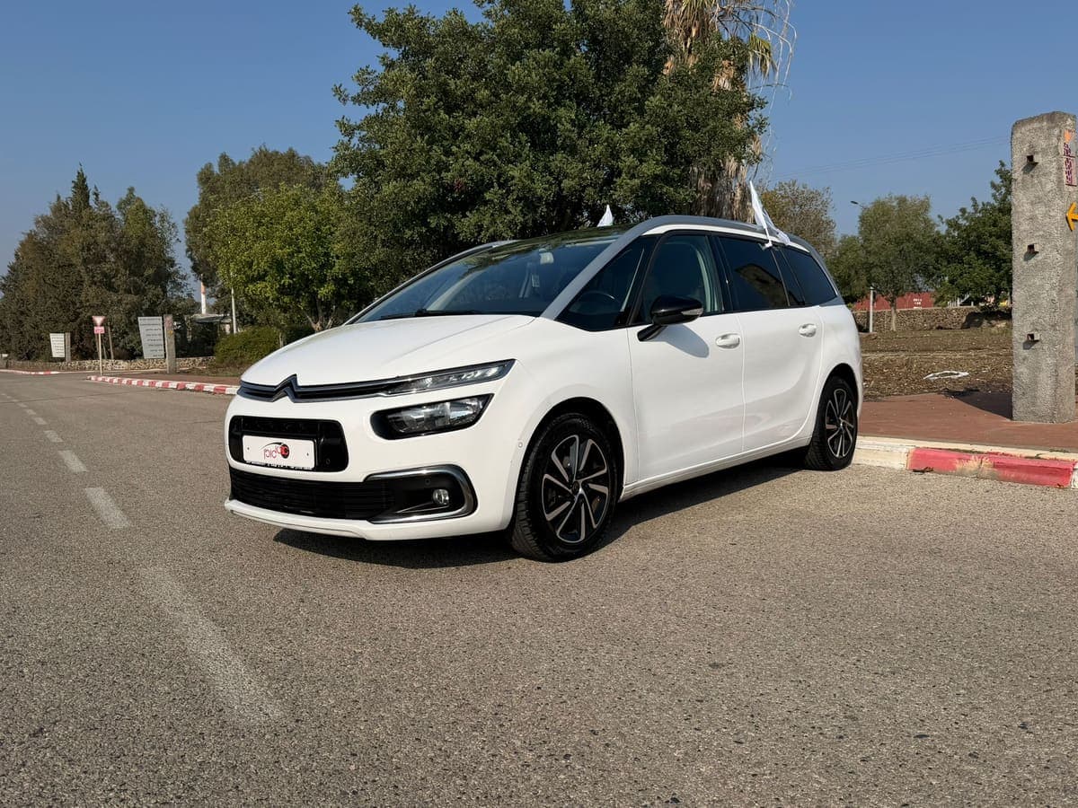 סיטרואן SPACETOURER 4