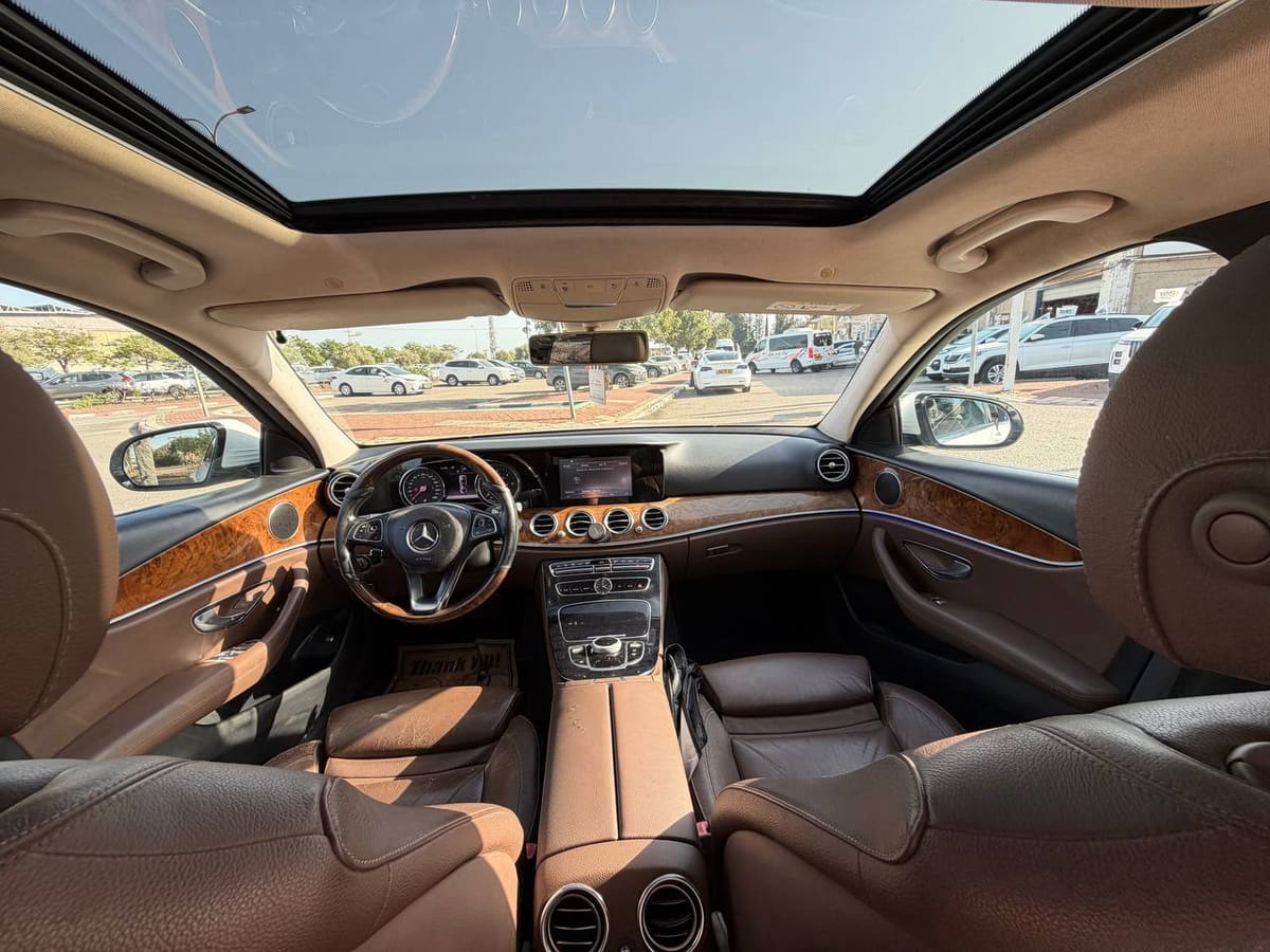 מרצדס בנץ E220D 4