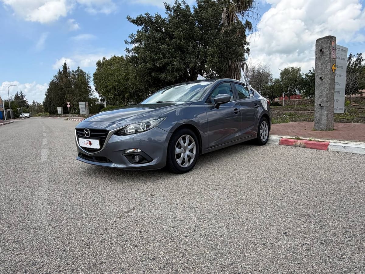 מאזדה 3